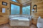 Feather Ridge - Jetted tub in master bath